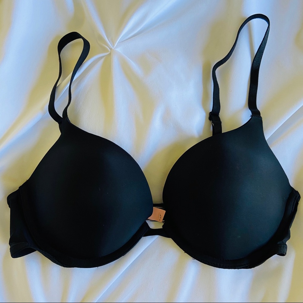 Victoria’s Secret Black Smooth Push up Bra